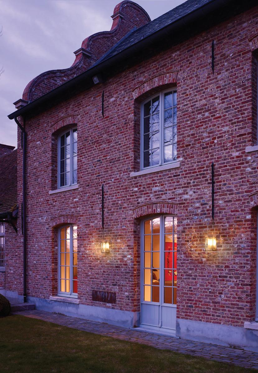 LED indirect light wall light | Montur S Led by Delta light