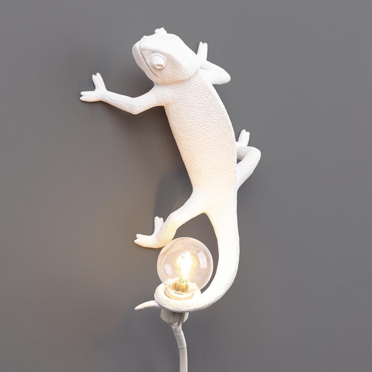 LED resin wall lamp | Chameleon Going Up by Seletti