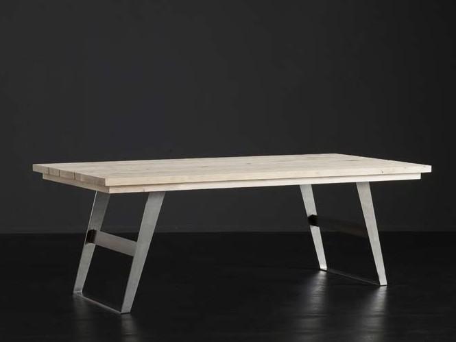 Rectangular oak dining table | Madrid + Iron by Altacorte