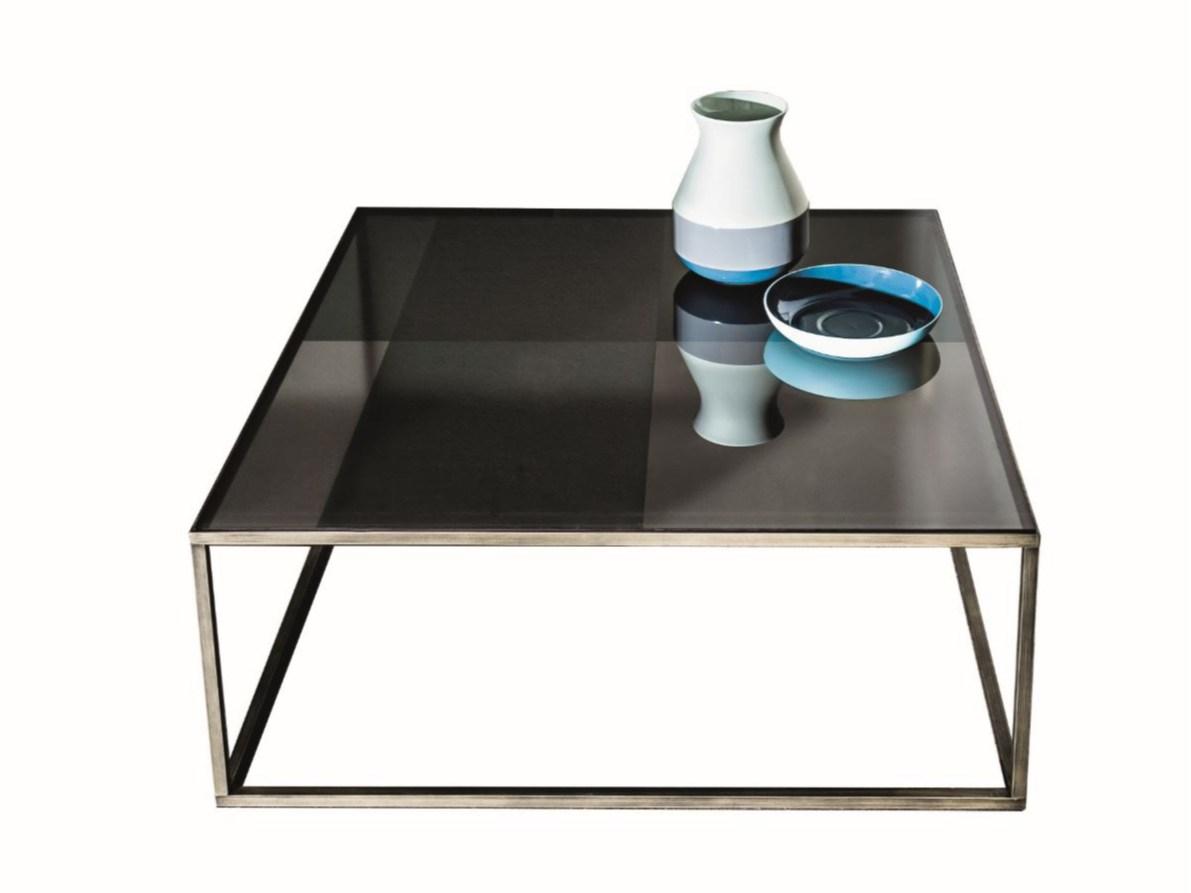 Low square glass coffee table | Quadro by Sovet