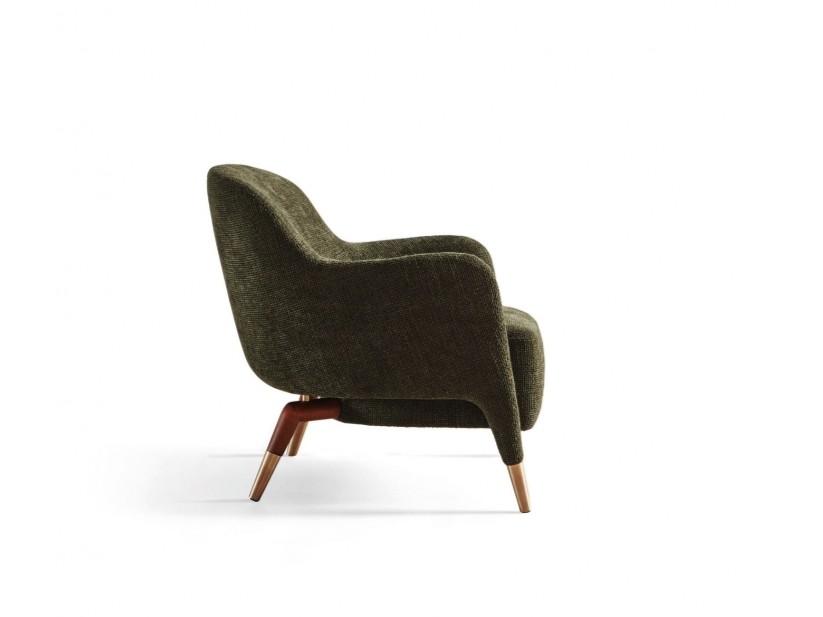 Fabric armchair with armrests | D.151.4 by Molteni