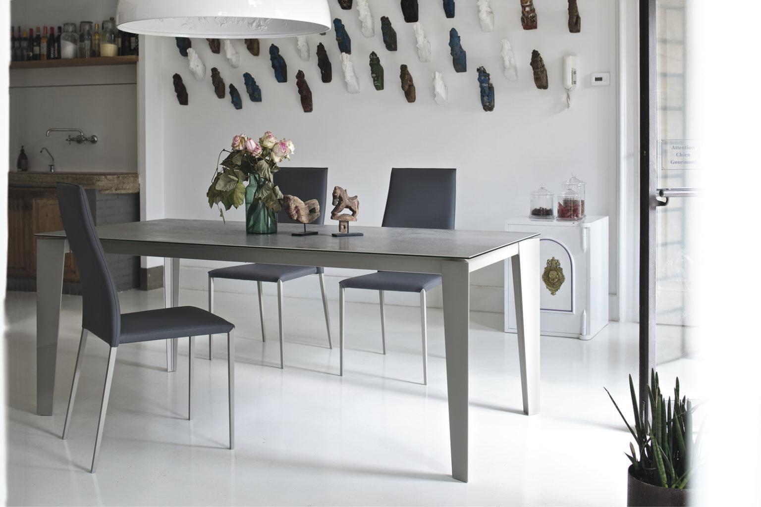 Square tempered glass table | Cruz by Bontempi