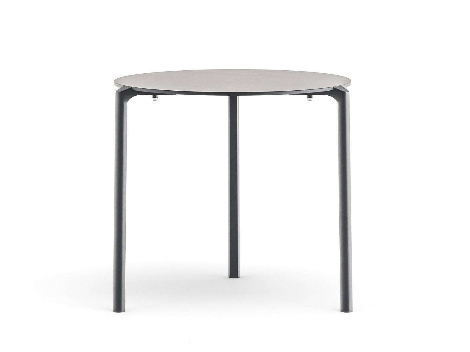 Stackable round table | Jump Tj3 by Pedrali