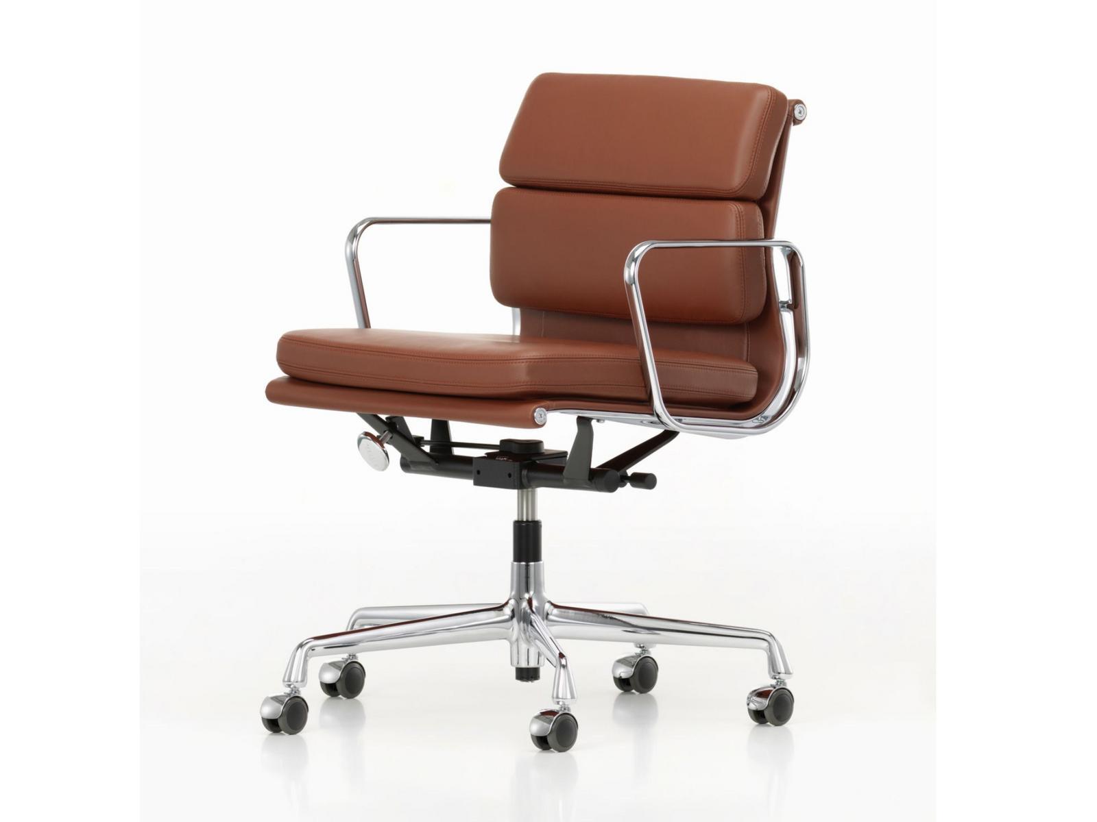Swivel leather office chair with 5-Spoke base with armrests | Soft Pad Ea 217 by Vitra