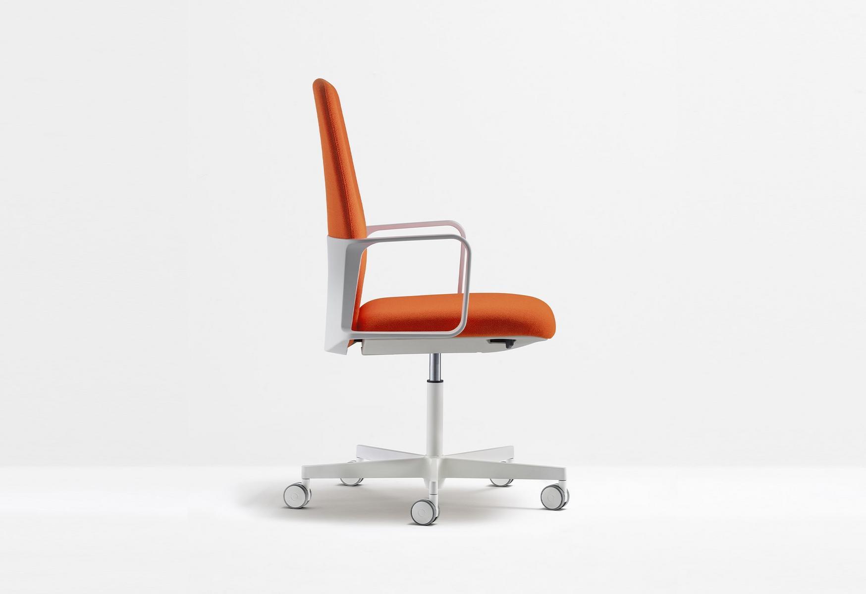 Fabric task chair with 5-Spoke base | Temps 3765 by Pedrali