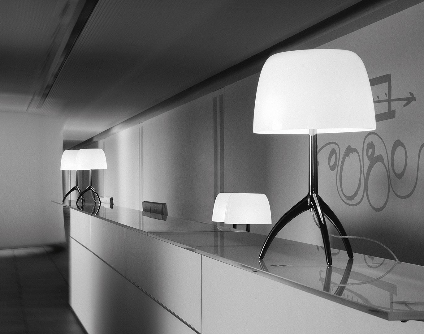 Plastic table lamp | Lumiere by Foscarini