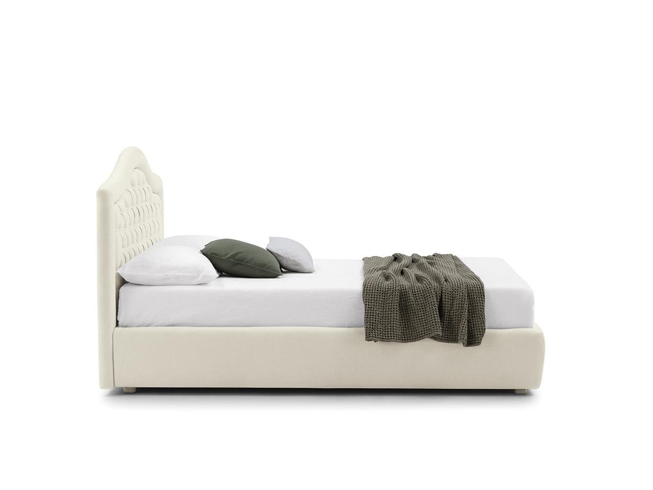 Double bed with tufted headboard | Capri Capitonne’ by Bolzan letti