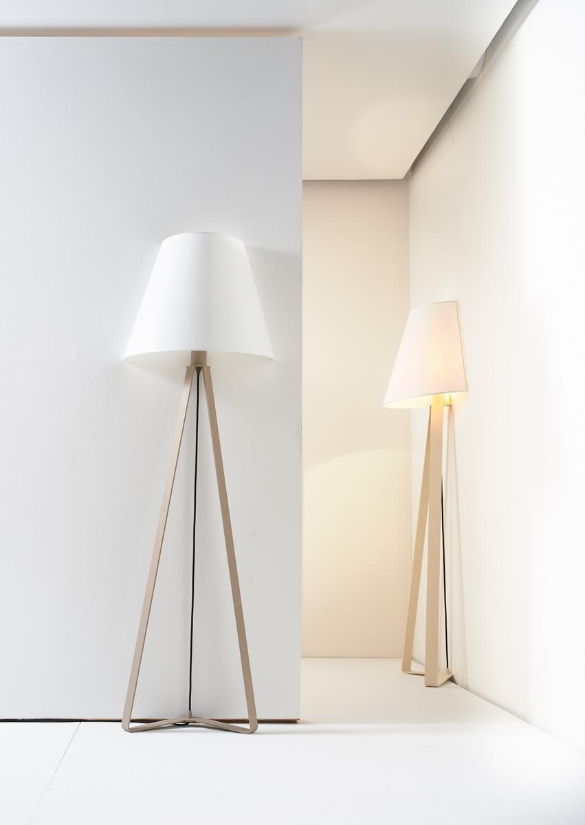Methacrylate wall lamp | Etre' by Zava