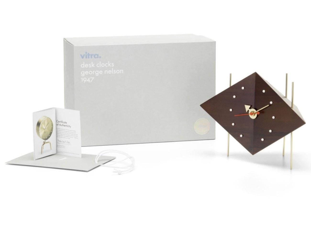 Table-top walnut clock | Diamond by Vitra