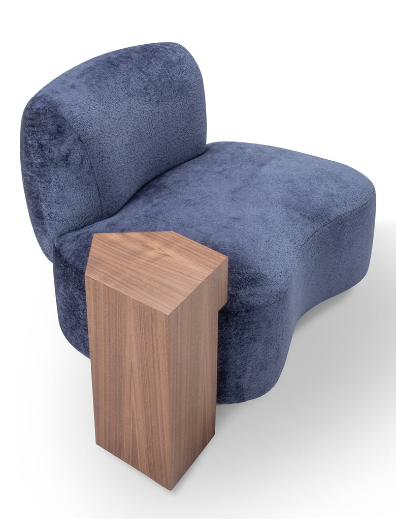 Organically shaped modular I Sassi Collection encourages conversation, offers comfort, and provides versatile arrangement options for personalized spaces. | I Sassi by Calia Italia