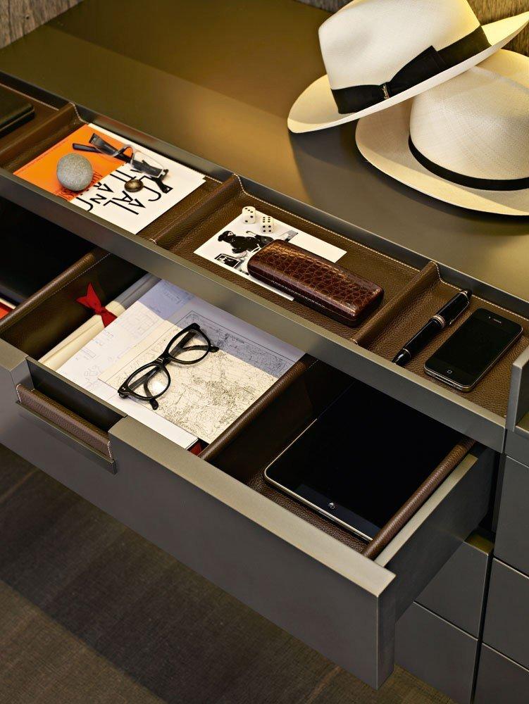 Walk-in wardrobe | Backstage by B&B Italia