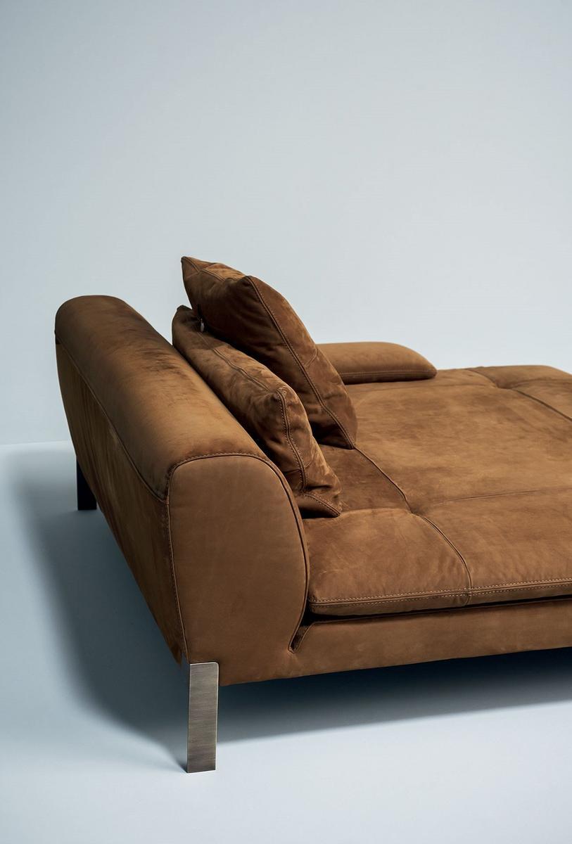 Corner sectional leather sofa | Viktor by Baxter