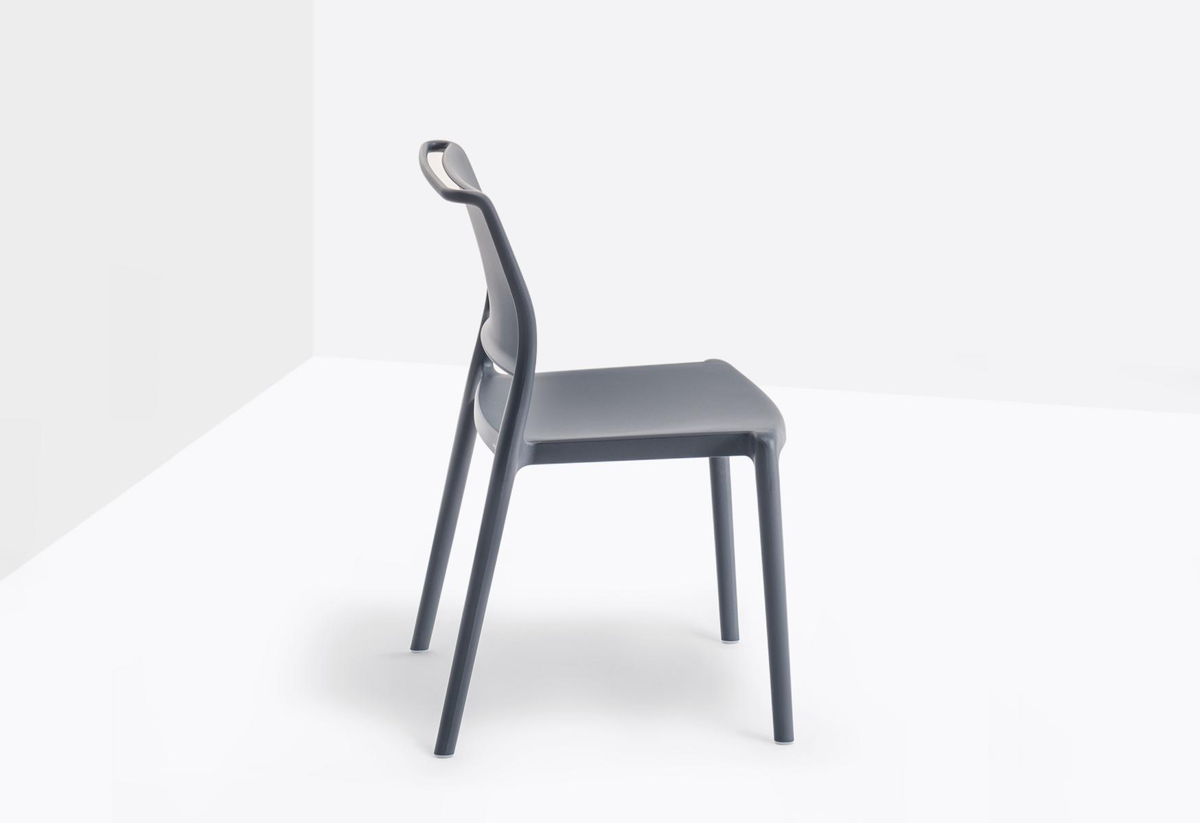 Stackable polypropylene chair | Ara 310 by Pedrali