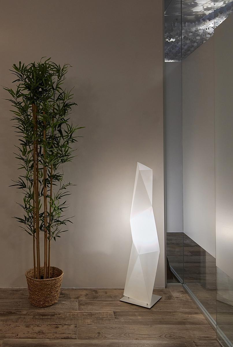 LED Opalflex® floor lamp | Diamond by Slamp