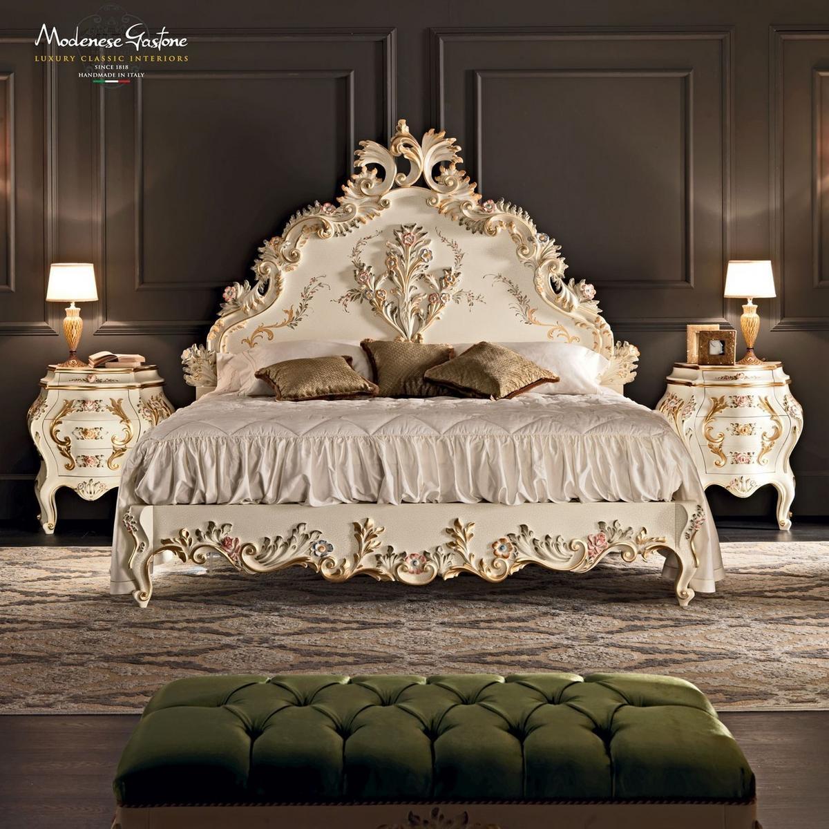 Double bed with high headboard | 11208 by Modenese Gastone