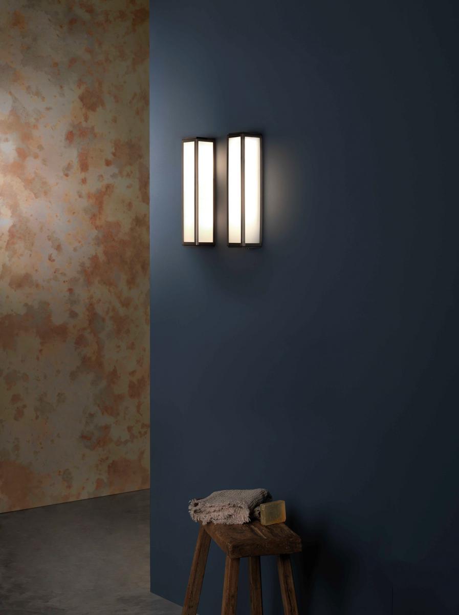 Glass and steel wall lamp | Mashiko 360 Classic by Astro lighting