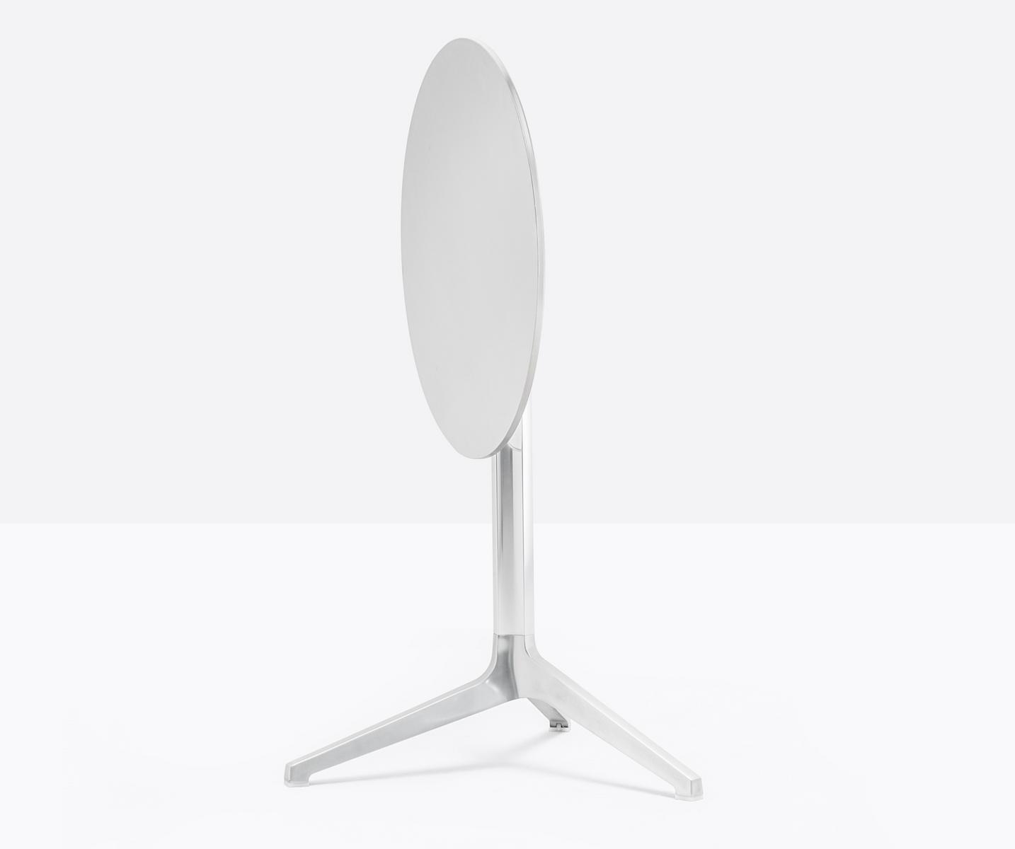 Drop-leaf stackable aluminium table | Ypsilon 4790 by Pedrali