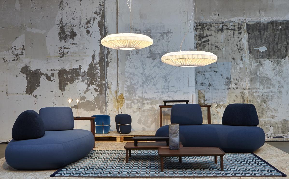 2 seater fabric sofa | Telen by Ligne Roset