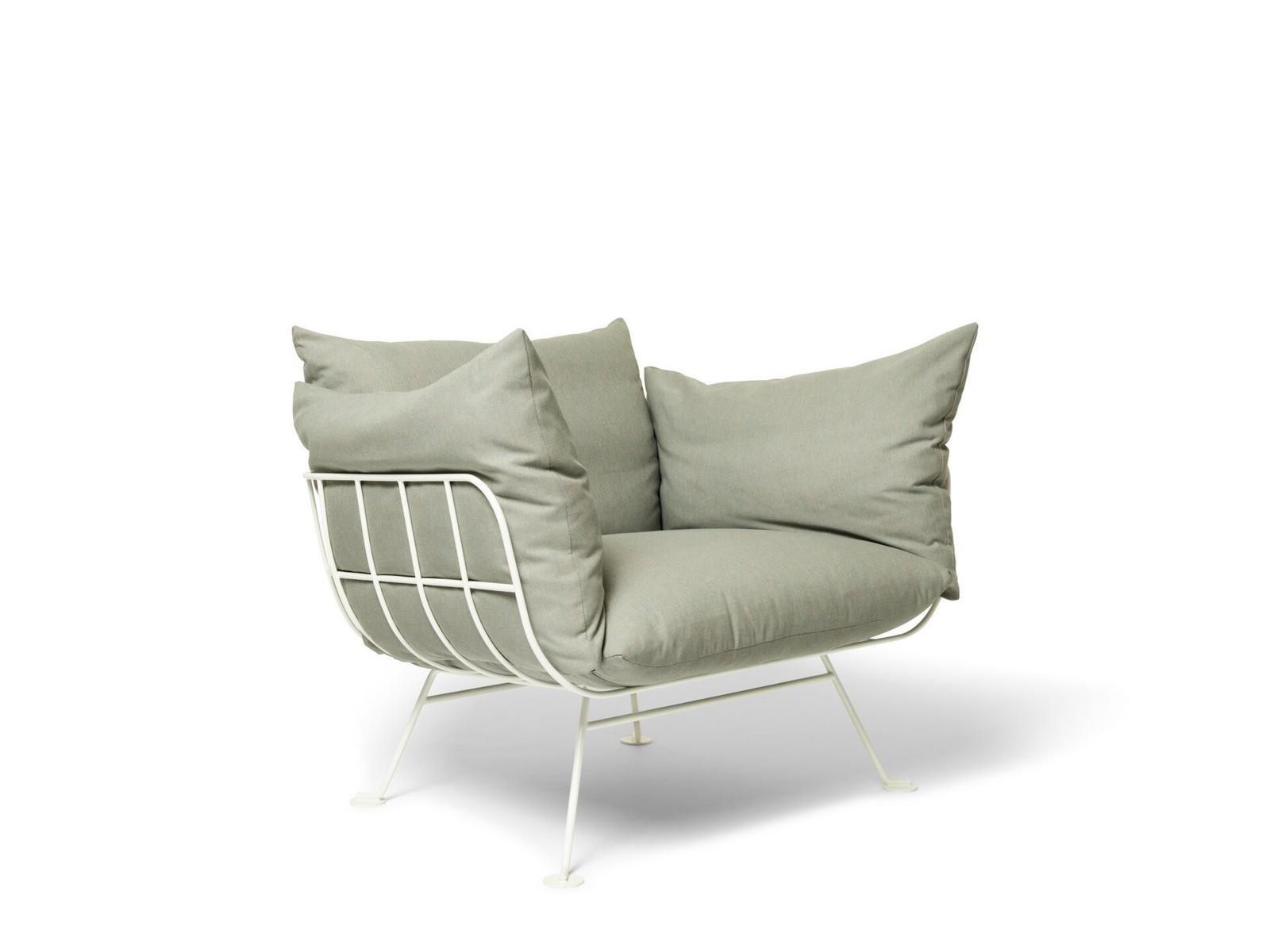 Upholstered armchair with armrests | Nest by Moooi