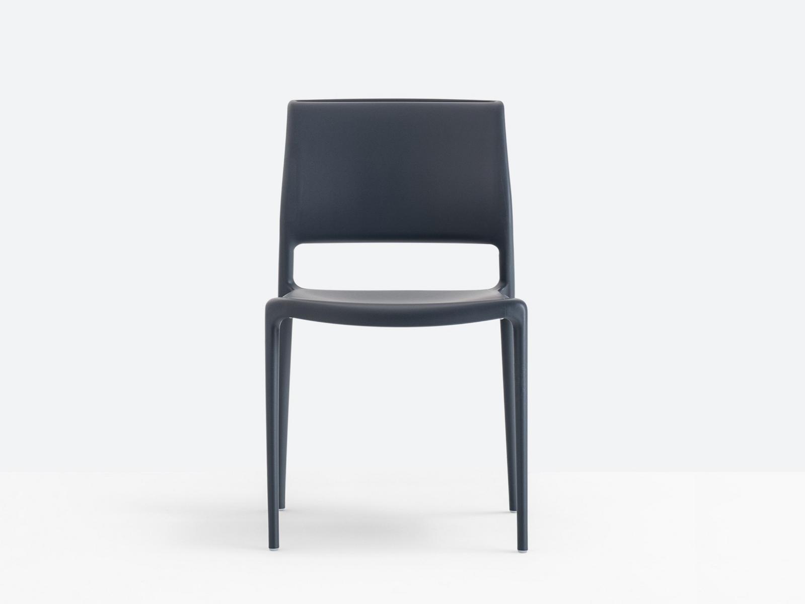 Stackable polypropylene chair | Ara 310 by Pedrali