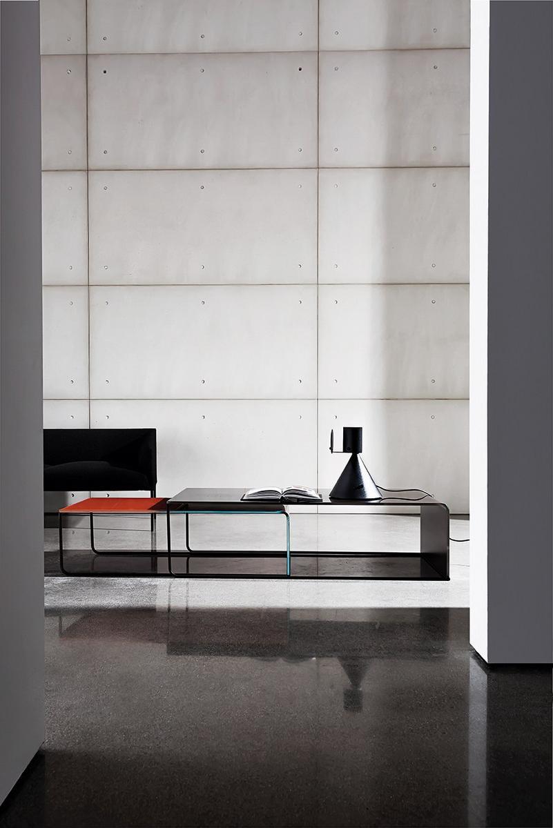 Stackable glass coffee table | Nido by Sovet