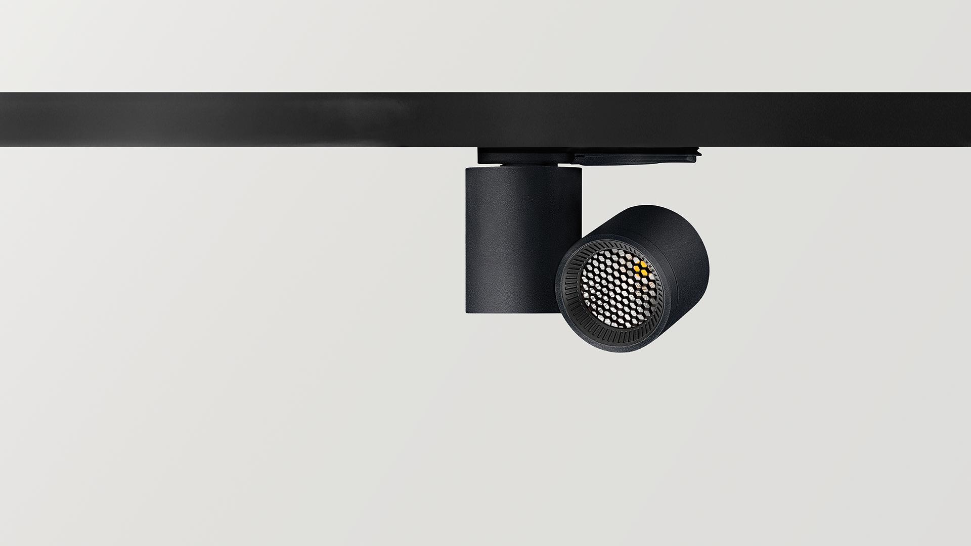 LED aluminium track-Light | Io by Arkoslight