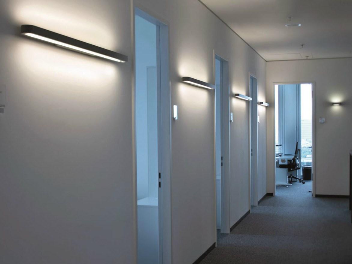 Direct-indirect light wall lamp | Talo by Artemide