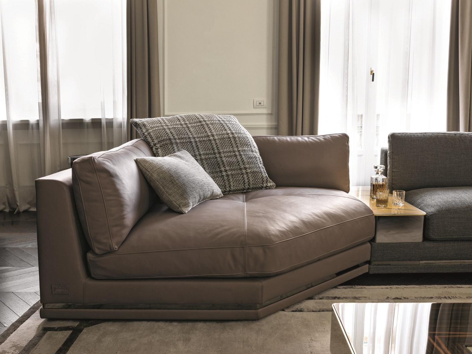 Sectional velvet sofa | Cohen by Longhi