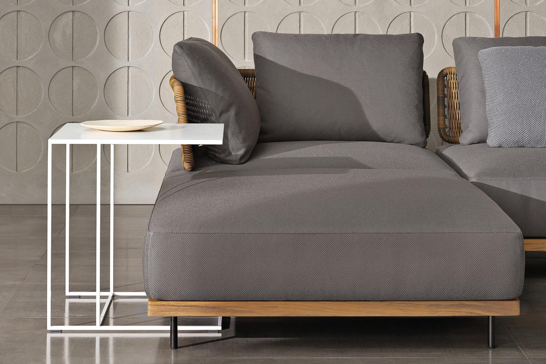 Garden side table | Leger Outdoor by Minotti