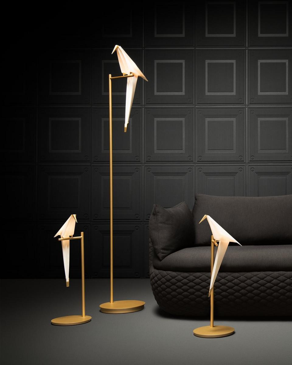 Metal floor lamp | Perch Light by Moooi