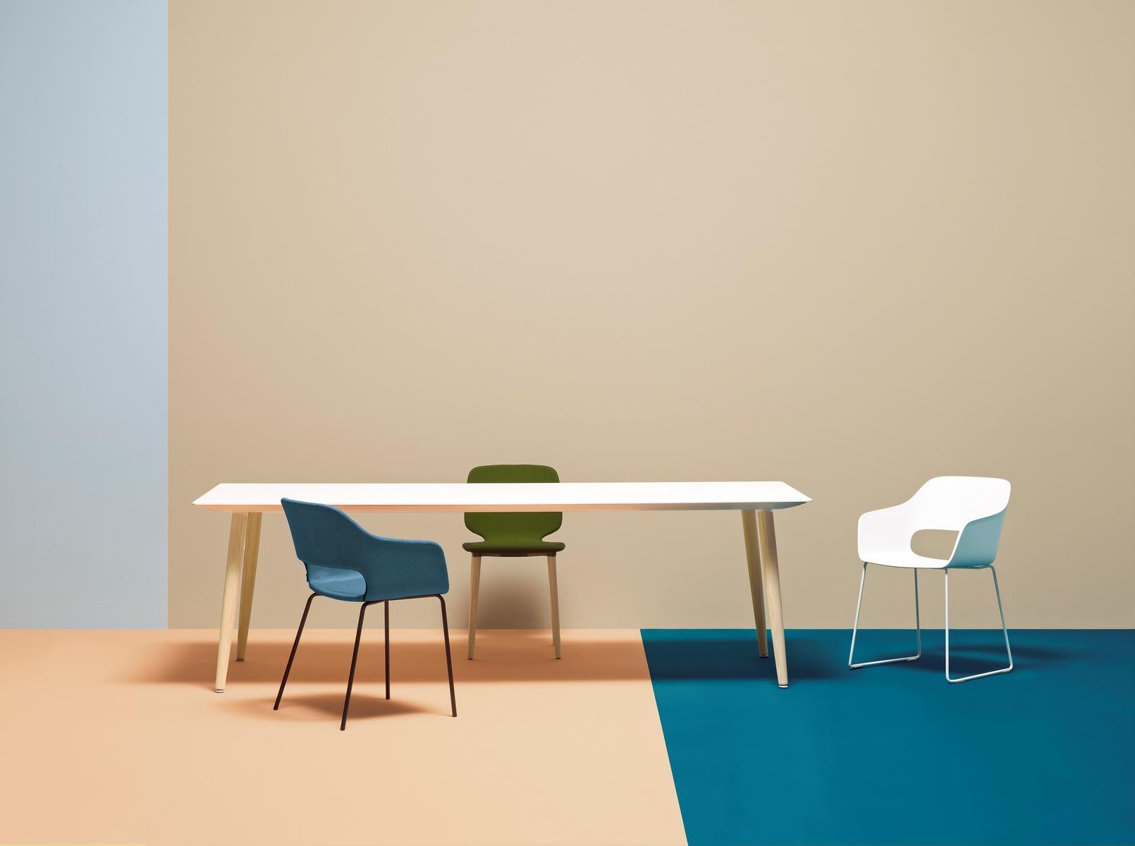 Sled base fabric chair | Babila 2746 by Pedrali