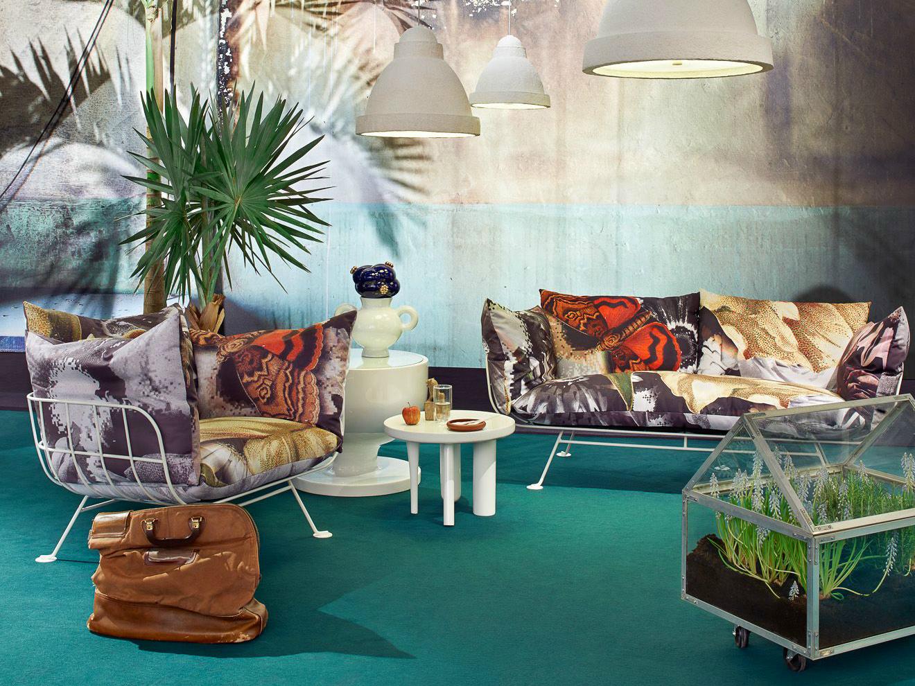 Upholstered armchair with armrests | Nest by Moooi