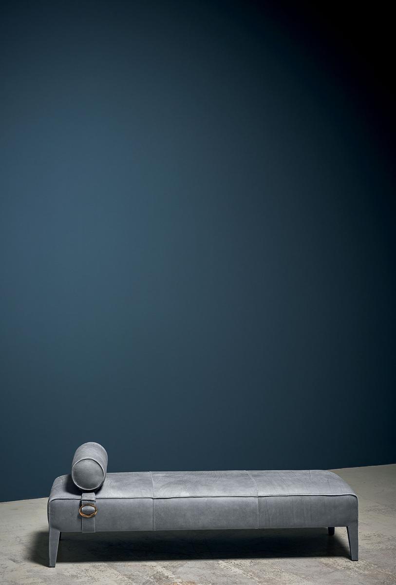 Leather day bed | Freud by Baxter
