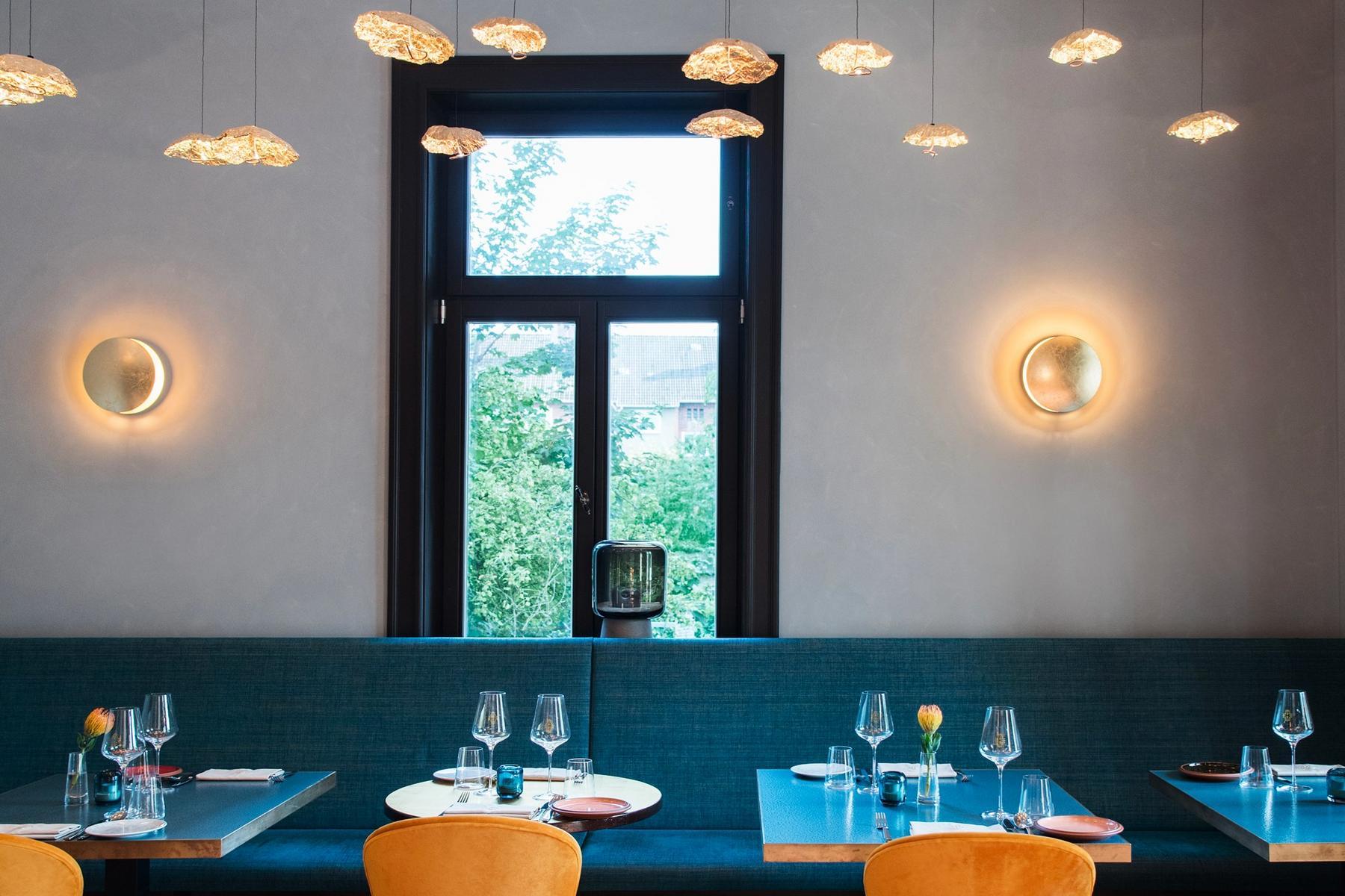 LED pendant lamp | Gold Moon Chandelier by Catellani & Smith