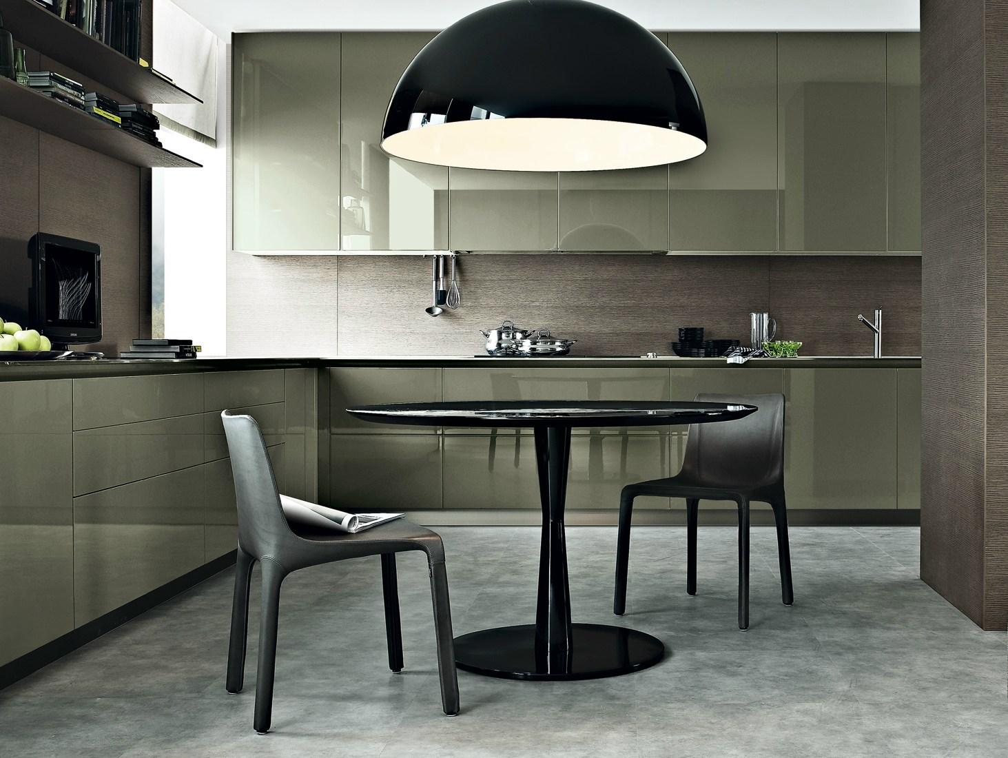 Leather chair | Manta by Poliform