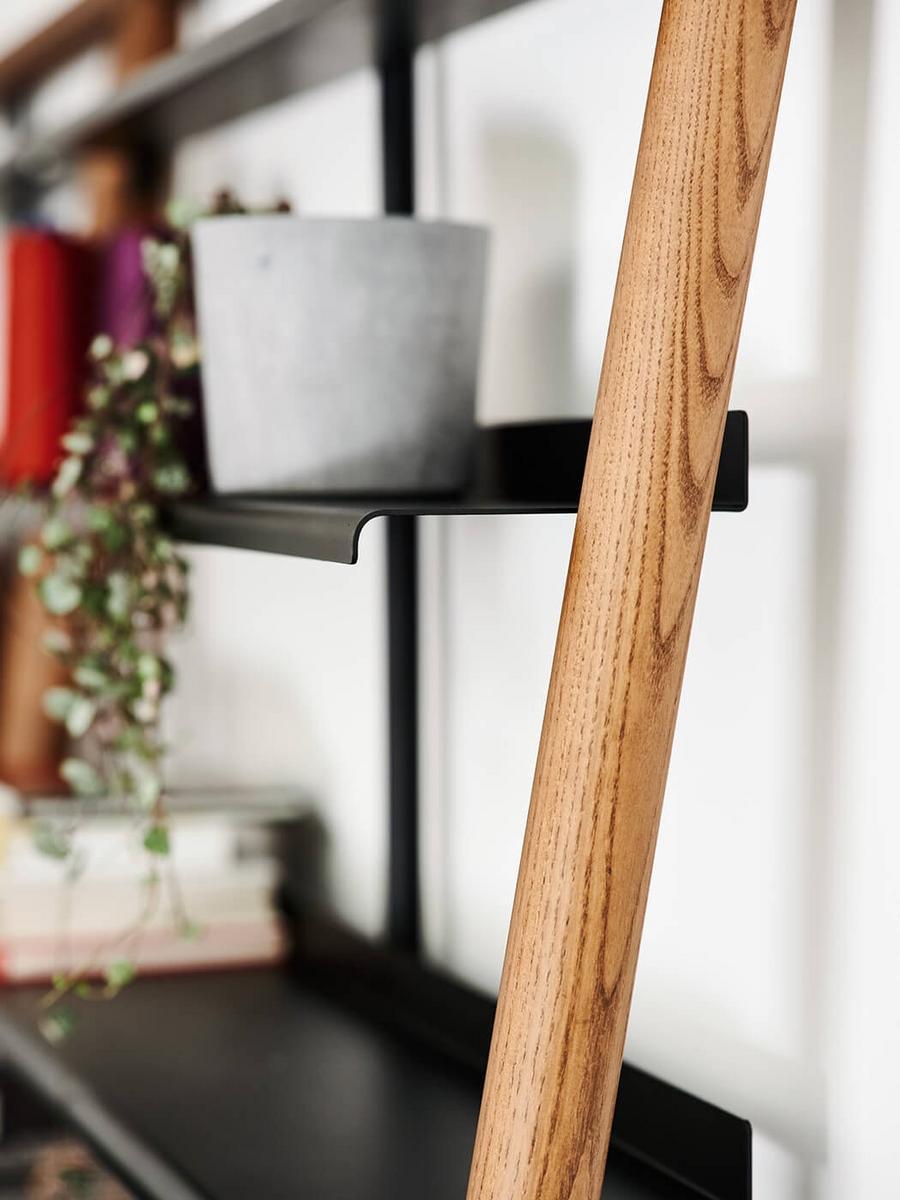 Open wall-mounted painted metal bookcase | Suite by Midj