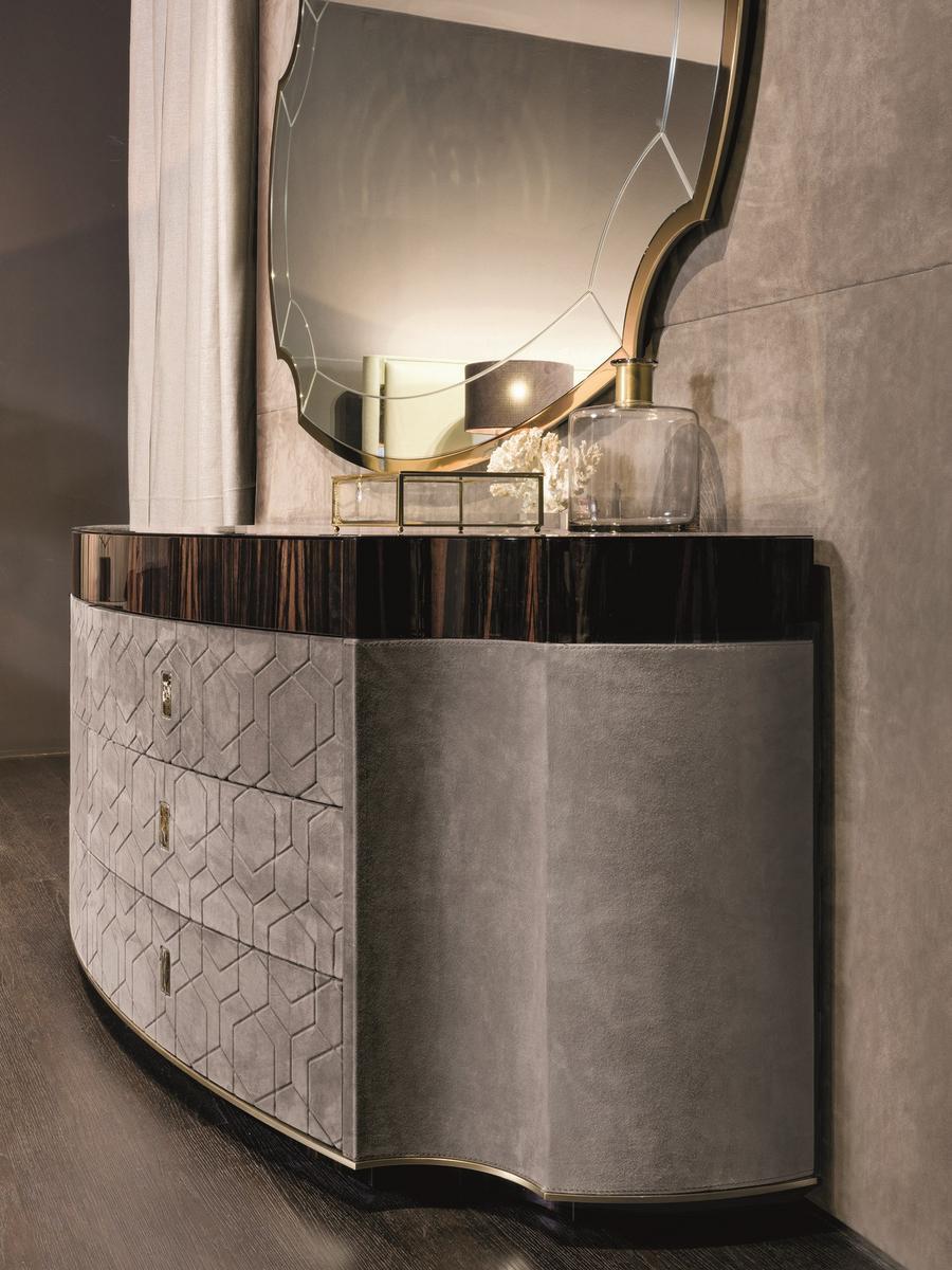 Rounded leather chest of drawers with integrated handles | Gylien by Longhi