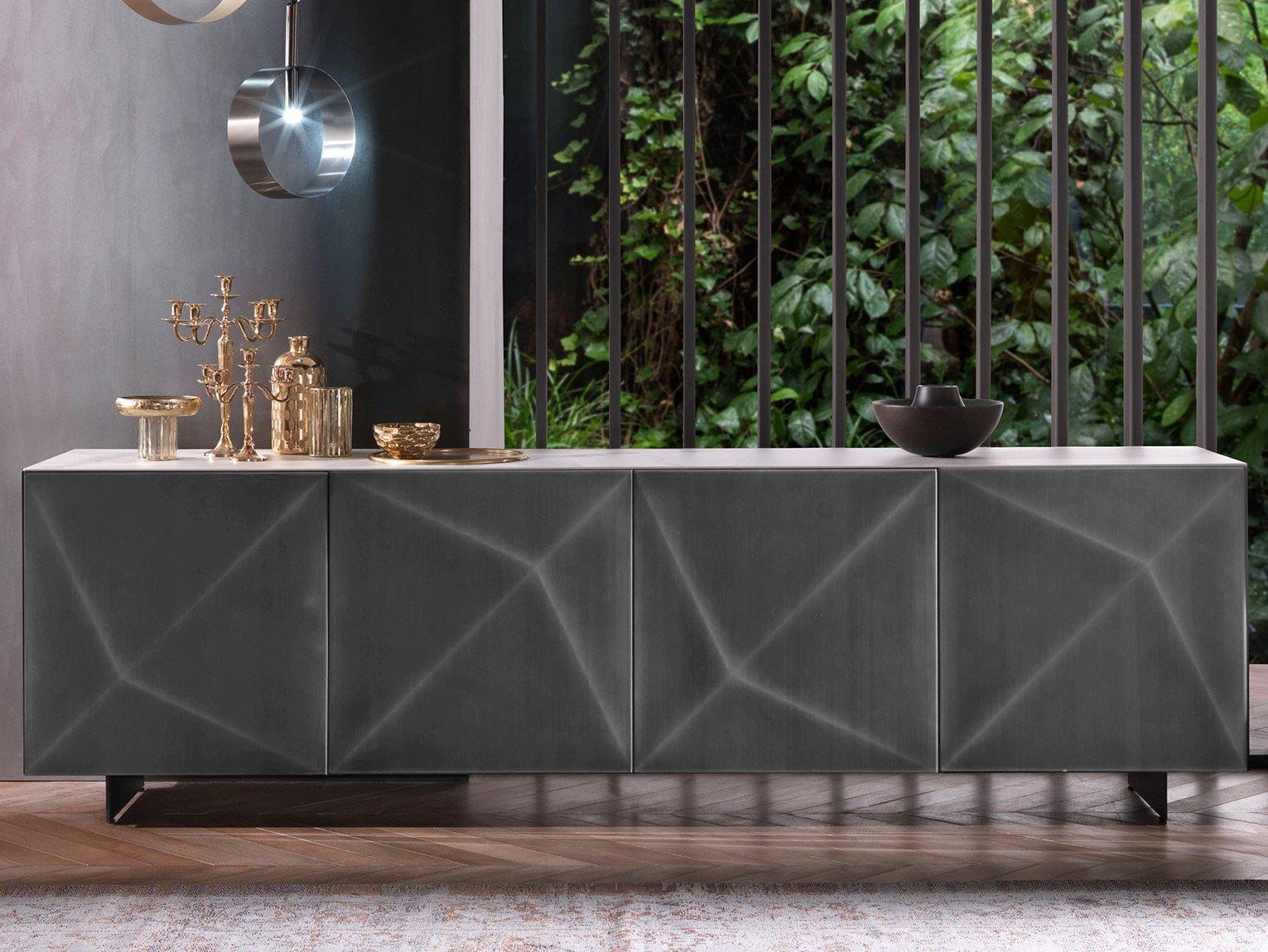 Steel and wood sideboard with doors | Cubric by Riflessi