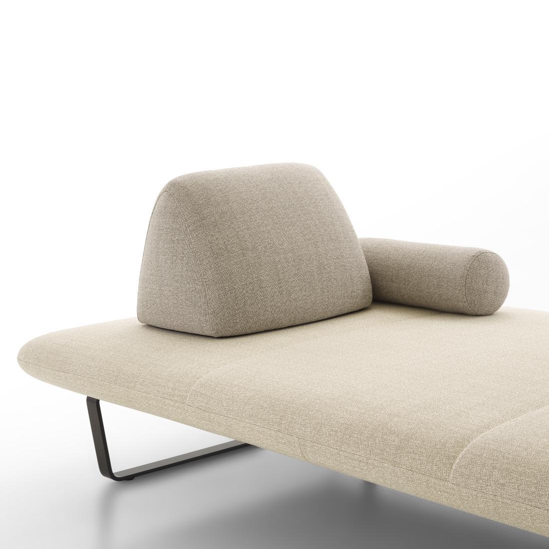 2 seater sled base fabric garden sofa | Murtoli by Ligne Roset
