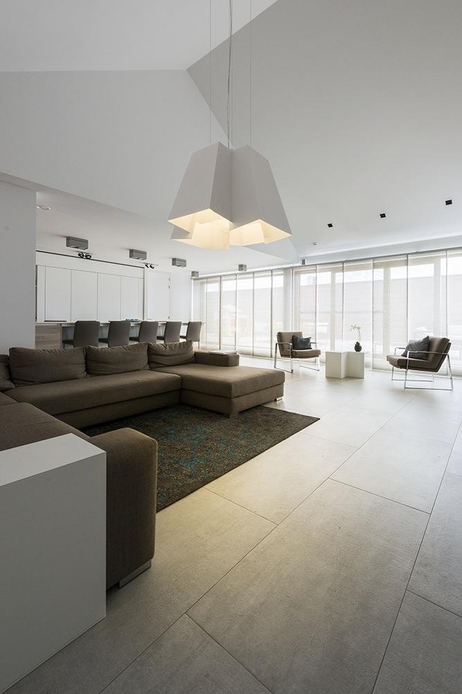 Metal pendant lamp in a contemporary style | Soberbia by SLV