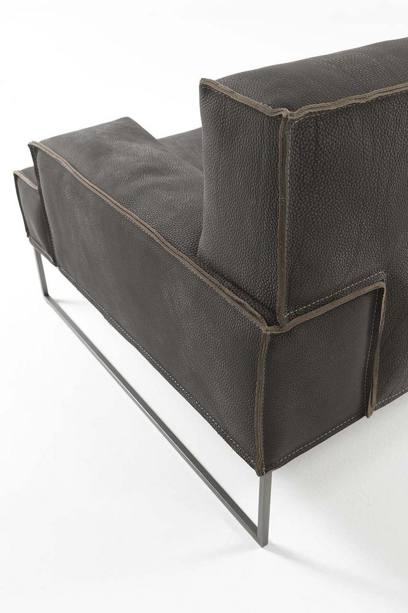 Sled base leather armchair with armrests | Cloud Junior by Frigerio