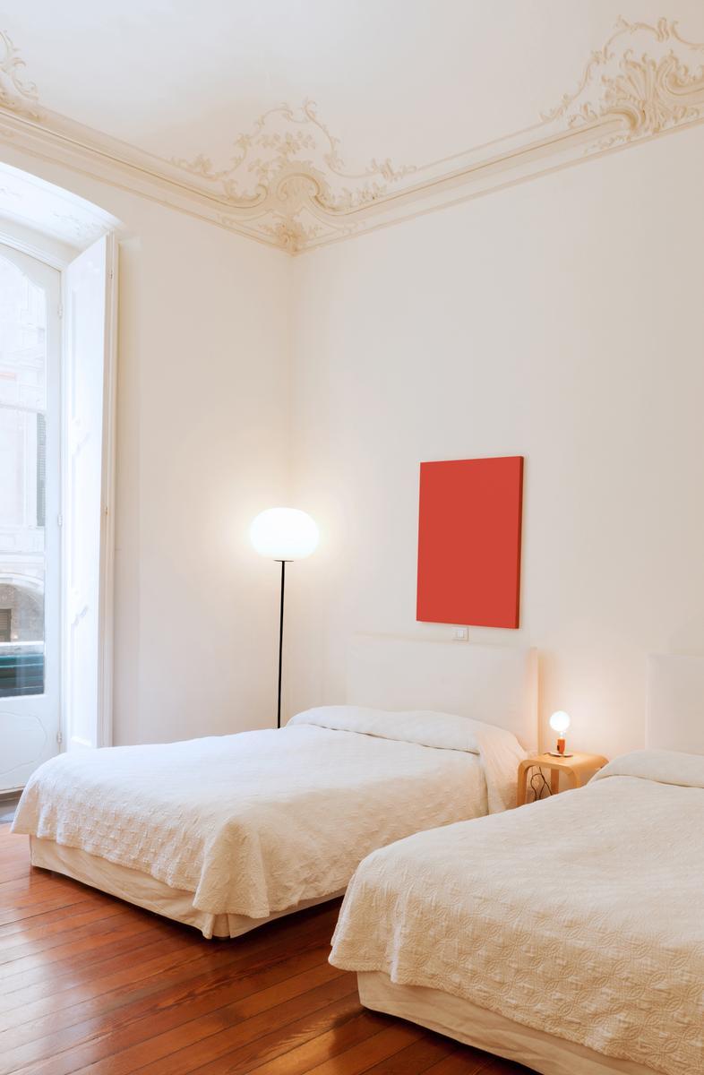 Opal glass floor lamp | Glo-ball F by Flos