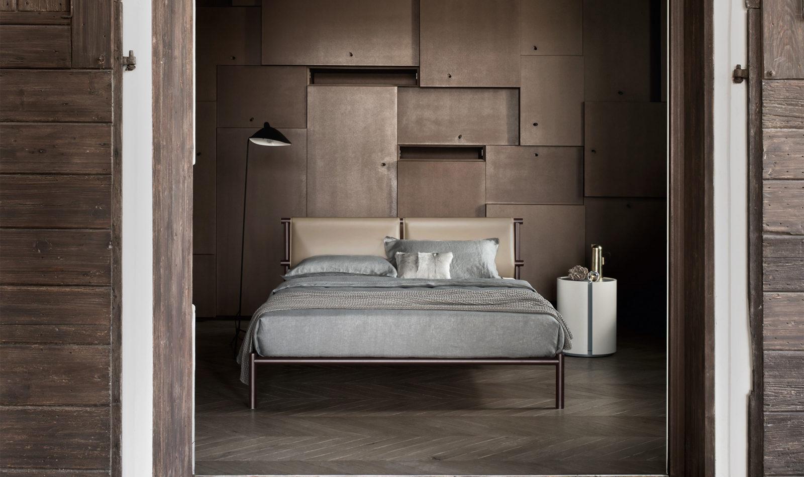 Leather bed with removable cover | Jetty by ALF Dafre