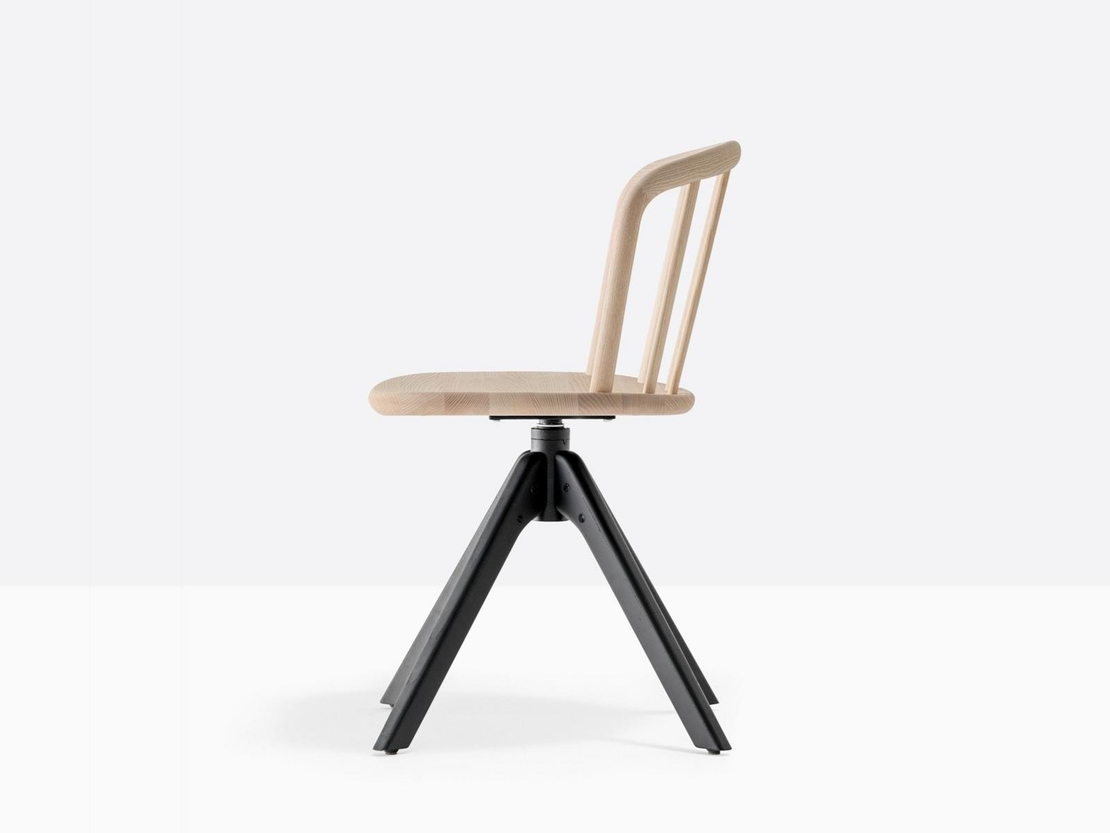 Swivel trestle-based ash chair | Nym 2840 by Pedrali