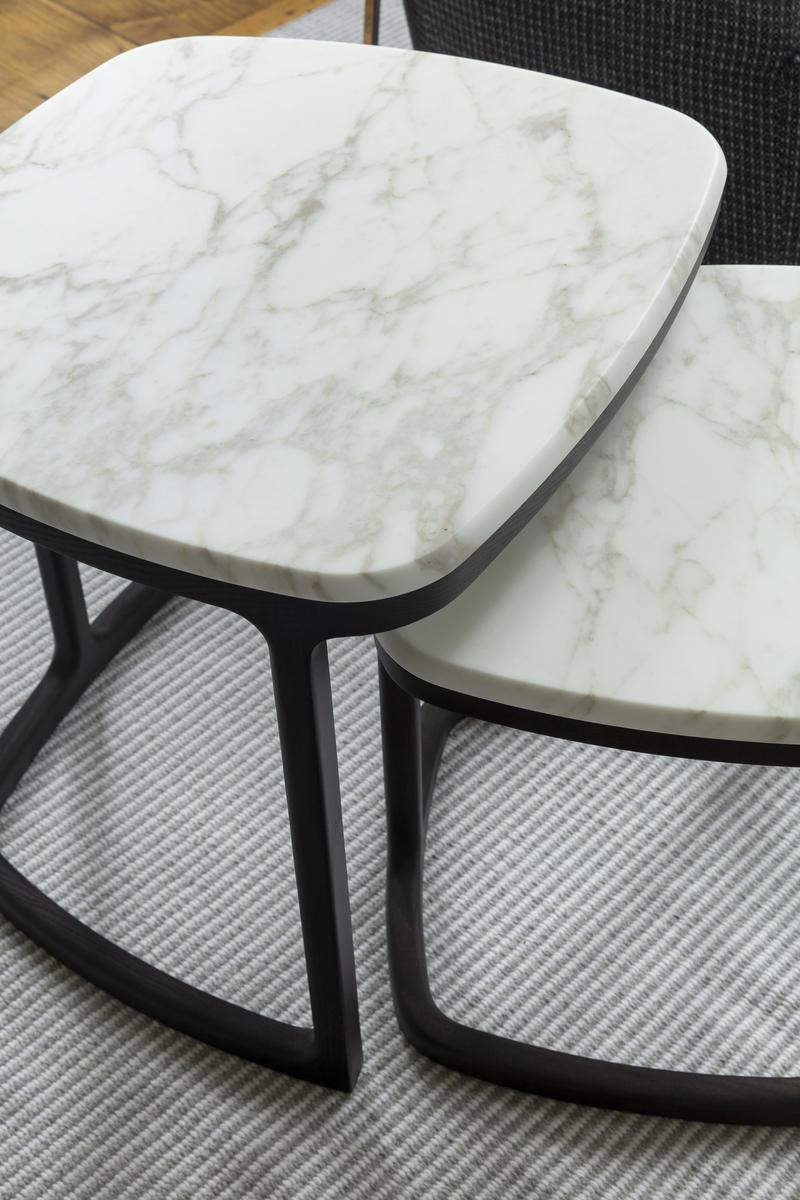 Ash coffee table and marble top | Antigone by Porada