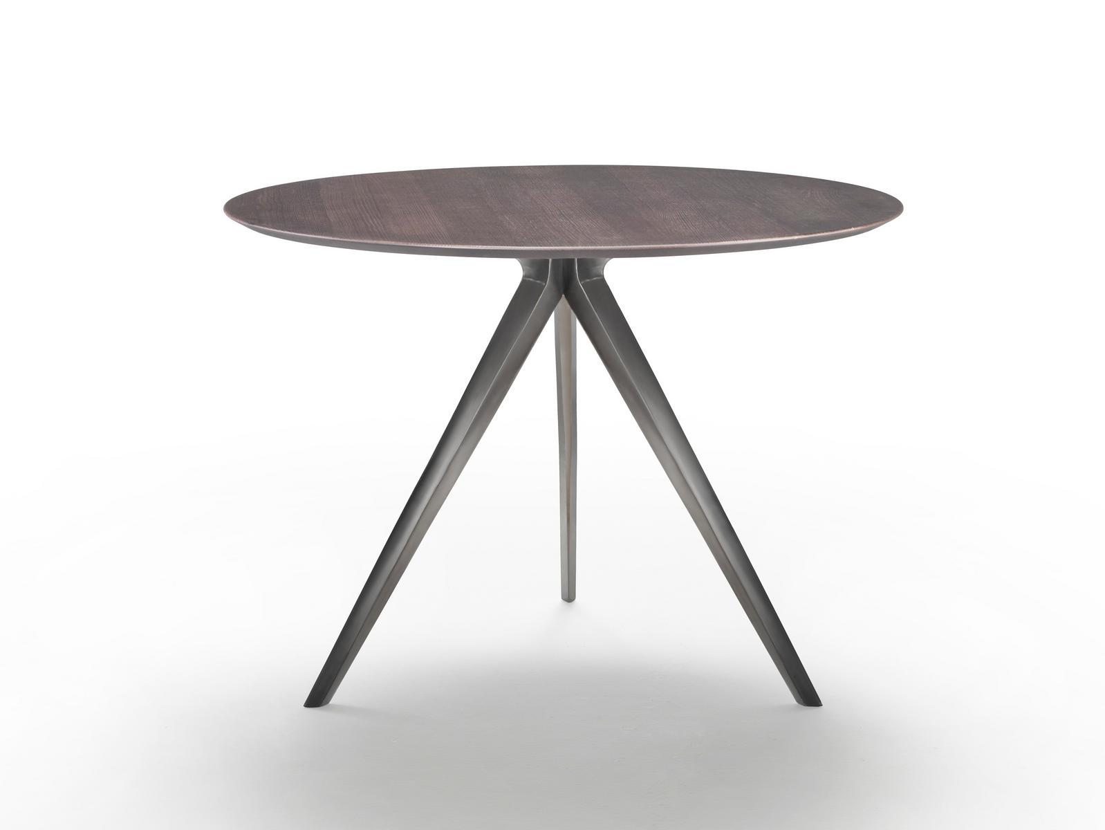 Round wooden side table | Zefiro by Flexform