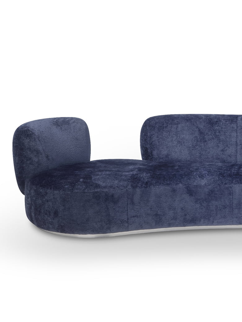 Organically shaped modular I Sassi Collection encourages conversation, offers comfort, and provides versatile arrangement options for personalized spaces. | I Sassi by Calia Italia