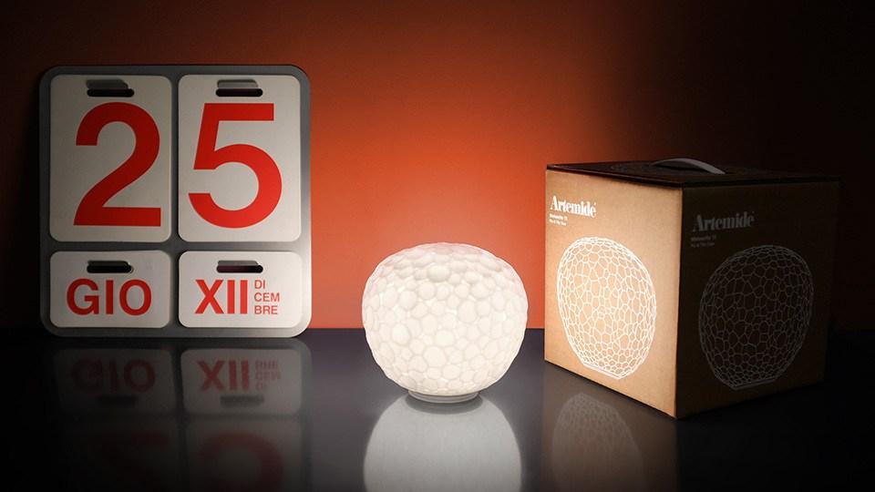 Blown glass table lamp | Meteorite by Artemide