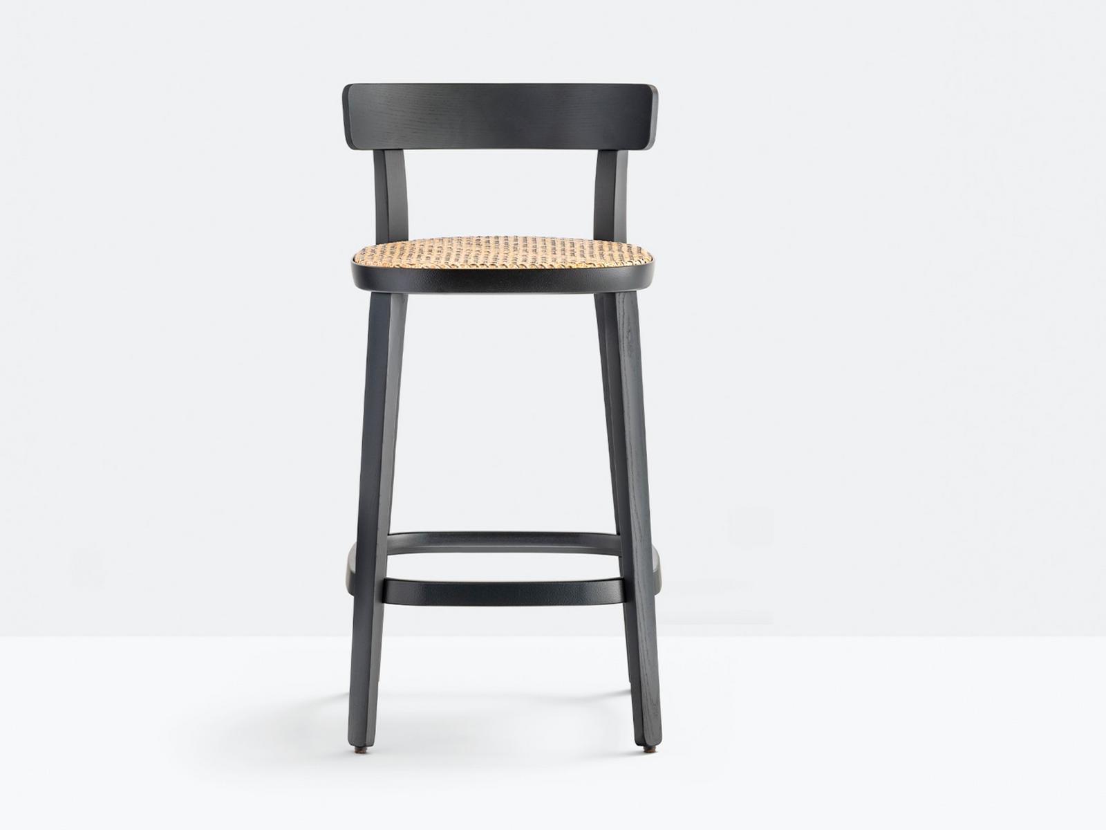 High ash stool | Folk 2926 by Pedrali