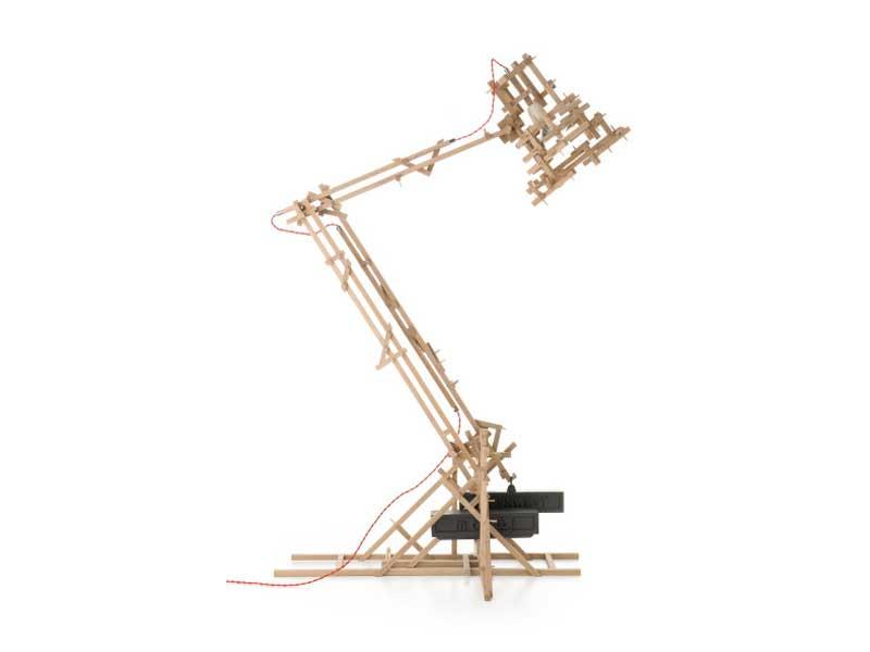 Height-adjustable with swing arm adjustable wooden table lamp | Brave New World Lamp by Moooi